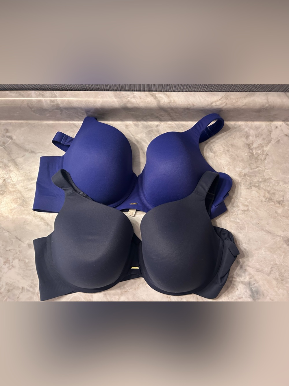 2 Cacique underwire bras 46D navy & blue
